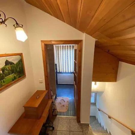 Grossraeumiges 2-zimmer Mit Kueche Und Bad Leverkusen